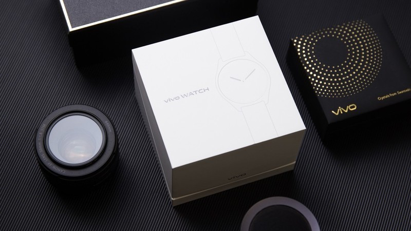 vivo首款Watch抢先开箱评测，精钢表盘和真皮表带会有怎样的体验？