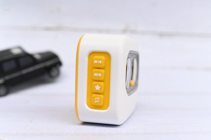 能听会说随身早教，内容丰富孩子喜欢，Luka盒你听智能蓝牙故事机上手