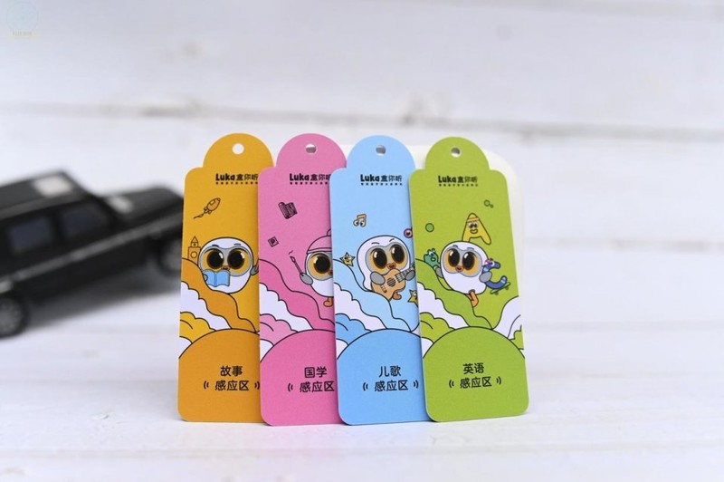 能听会说随身早教，内容丰富孩子喜欢，Luka盒你听智能蓝牙故事机上手