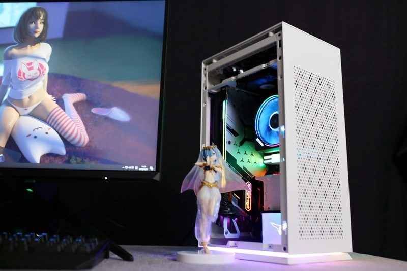 ITX装机实录！AMD锐龙R5 3600配RX5700XT桌面小钢炮