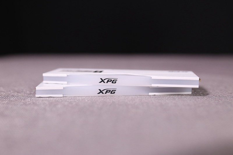 ITX装机实录！AMD锐龙R5 3600配RX5700XT桌面小钢炮