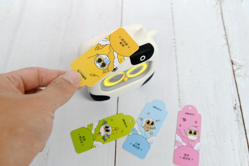 能听会说随身早教，内容丰富孩子喜欢，Luka盒你听智能蓝牙故事机上手