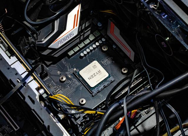 夏天给CPU打个防晒霜吧，鑫谷冰焰V5硅脂散热膏使用评测