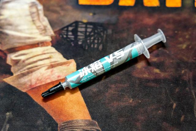 夏天给CPU打个防晒霜吧，鑫谷冰焰V5硅脂散热膏使用评测