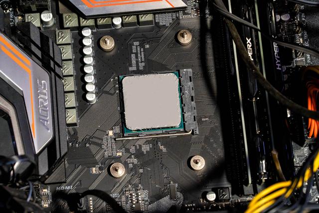 夏天给CPU打个防晒霜吧，鑫谷冰焰V5硅脂散热膏使用评测