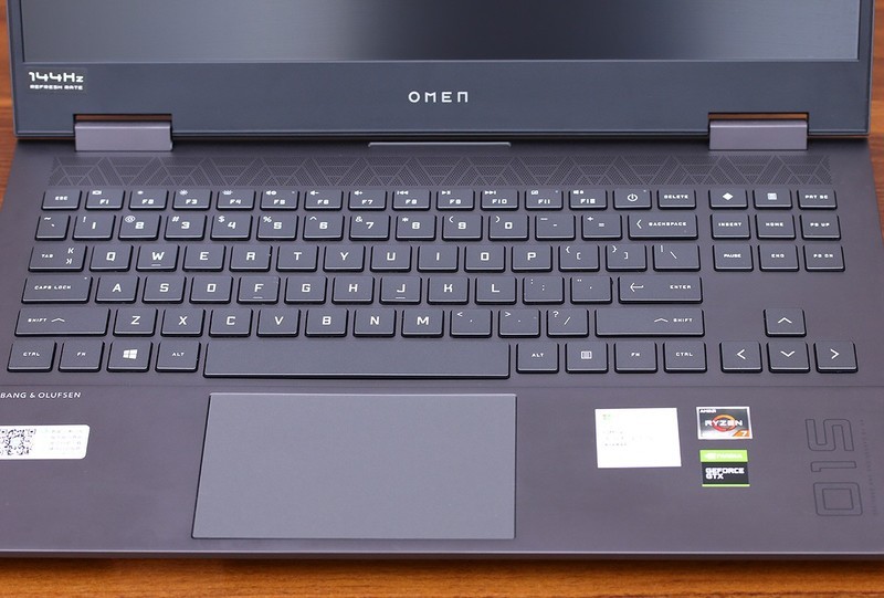 外观低调性能澎湃，HP 暗影精灵6锐龙版游戏笔记本上手玩