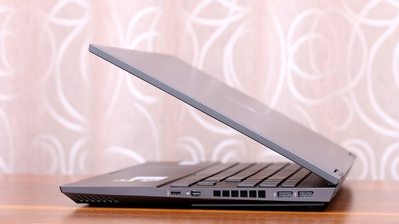 外观低调性能澎湃，HP 暗影精灵6锐龙版游戏笔记本上手玩