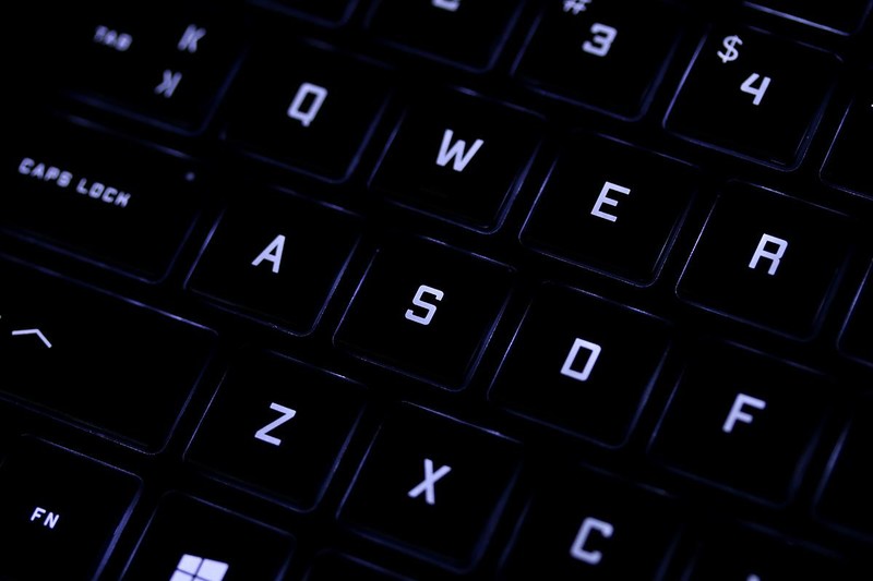 外观低调性能澎湃，HP 暗影精灵6锐龙版游戏笔记本上手玩