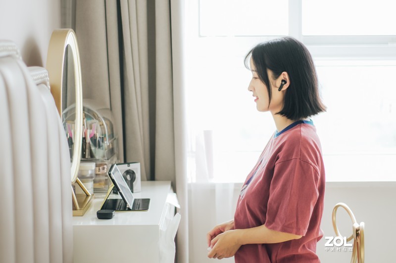 吃鸡之路，快人一步。SOUNDPEATS泥炭True Air2耳机