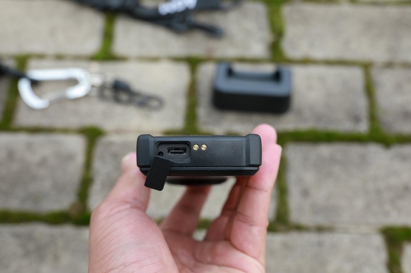 能聊微信、刷抖音的按键机，AGM M7三防智能按键机评测