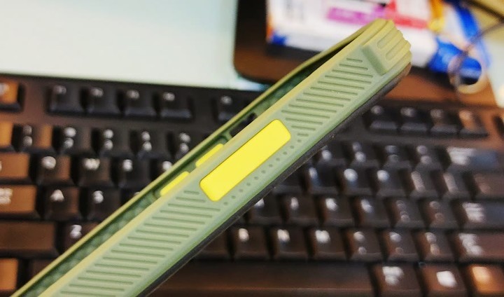 决色 Defense iPhone 12 Off-road 变形王防摔手机壳体验