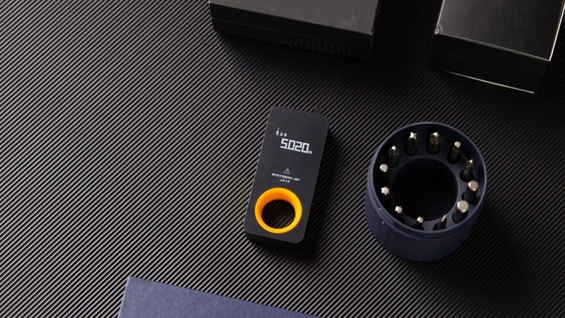 别再用卷尺了，小猴激光测距仪不到1秒测量尺寸