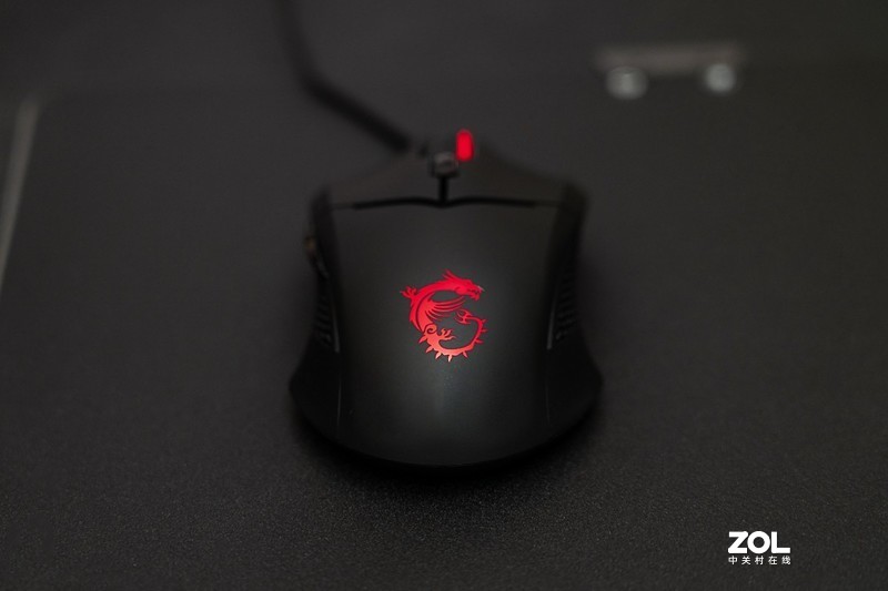百元游戏鼠标，4200DPI带配重系统，微星CLUTCH GM08上手体验