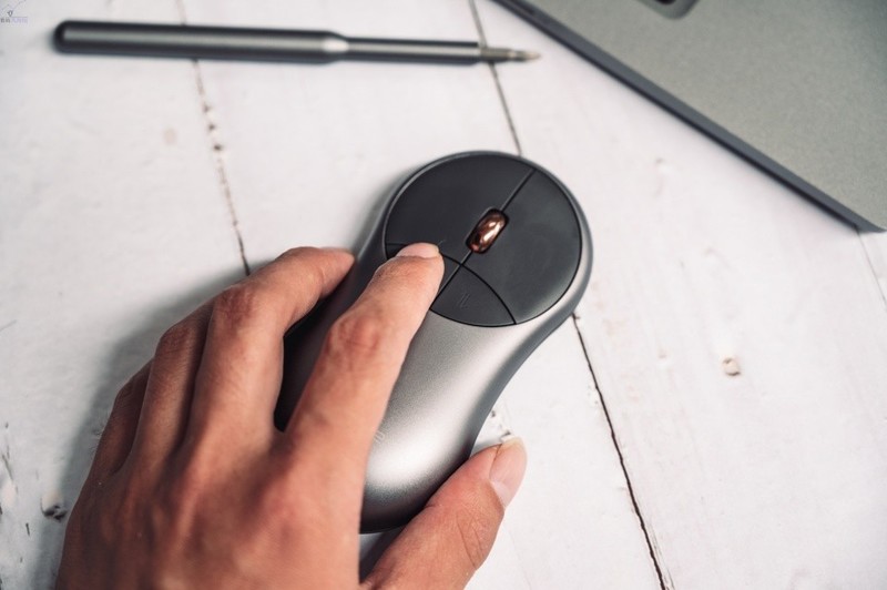 打字翻译都是一句话的事儿，轻松提升工作效率，咪鼠智能语音鼠标S7B体验