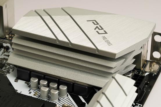 “不带K超频”BFB(低频提升)技术有多大作用？10900/B460装机体验分享