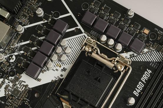 “不带K超频”BFB(低频提升)技术有多大作用？10900/B460装机体验分享