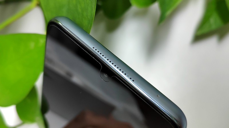 八年诚意 实至名归 直屏超窄边+66W超快充长续航一个都不少-荣耀X30初体验