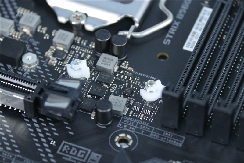 11代酷睿性能提升32%，功耗+温度不增反降，华硕APE 2.0深度体验