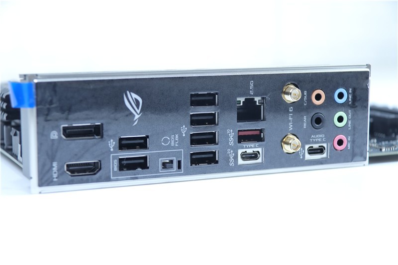 11代酷睿性能提升32%，功耗+温度不增反降，华硕APE 2.0深度体验