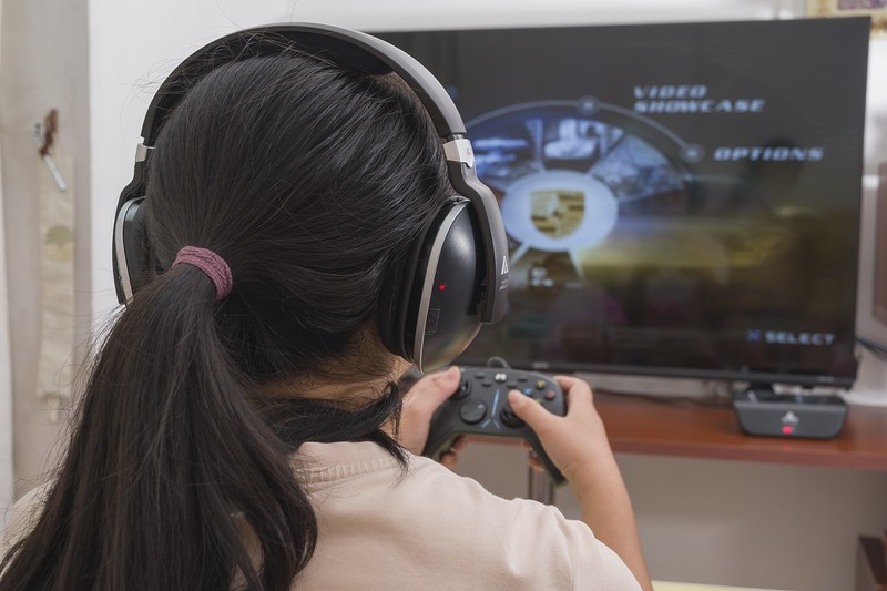 周末一个最好的打开方式，入手雅天ADH300无线电视耳机