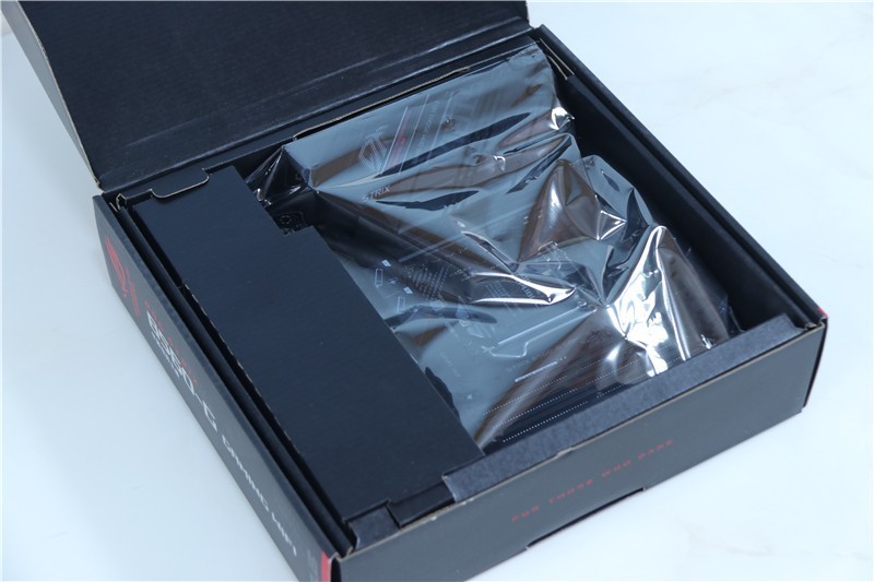 11代酷睿性能提升32%，功耗+温度不增反降，华硕APE 2.0深度体验