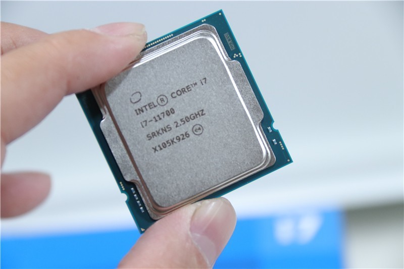 11代酷睿性能提升32%，功耗+温度不增反降，华硕APE 2.0深度体验