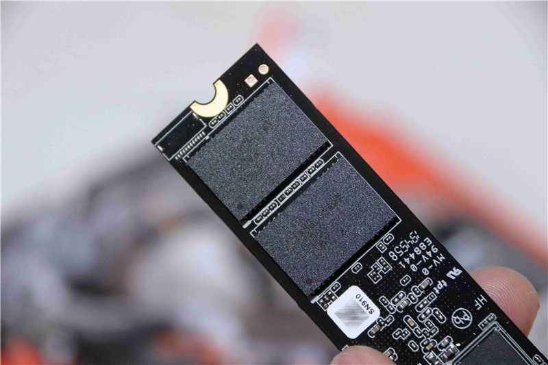 11代酷睿性能提升32%，功耗+温度不增反降，华硕APE 2.0深度体验