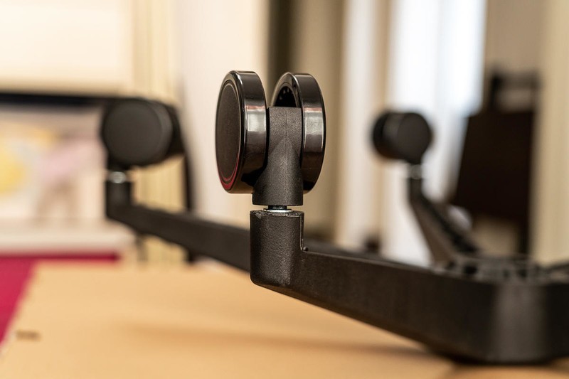 由于长时间在电脑前工作，加之没有注意保持良好的坐姿，非常不幸的患上了腰突，最严重