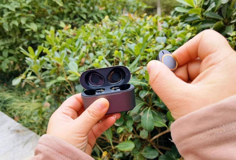 性能突出的几款蓝牙耳机推荐，唐麦W5是真爱了