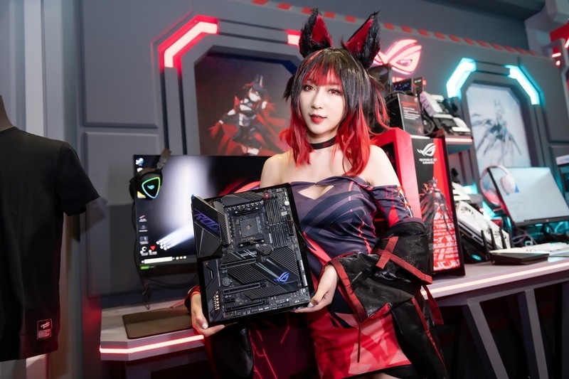 液氮超频+CF对抗赛 华硕主板引爆BW2021