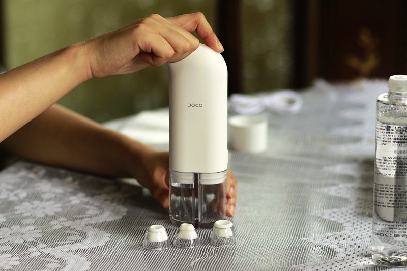 面部清洁护理 DOCO超微小气泡毛孔吸尘器