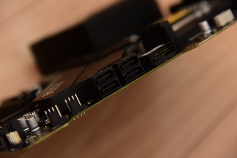 别再迷信360水冷，280水冷轻松压制10900K满频