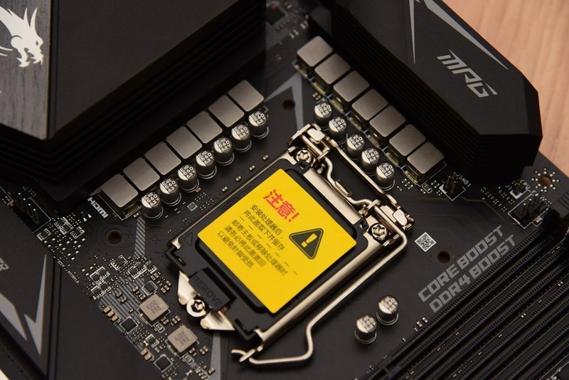 别再迷信360水冷，280水冷轻松压制10900K满频