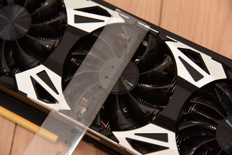 别再迷信360水冷，280水冷轻松压制10900K满频