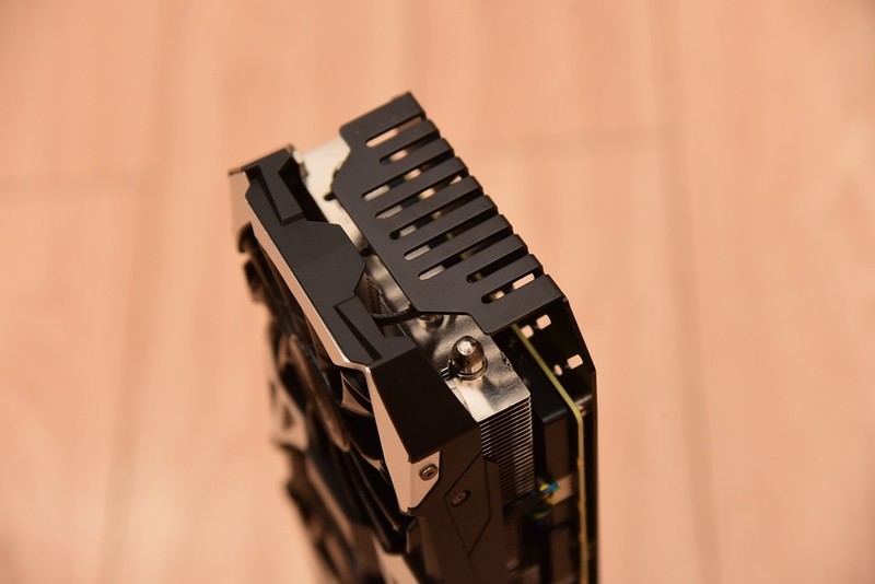 别再迷信360水冷，280水冷轻松压制10900K满频