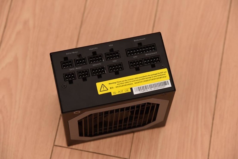 别再迷信360水冷，280水冷轻松压制10900K满频