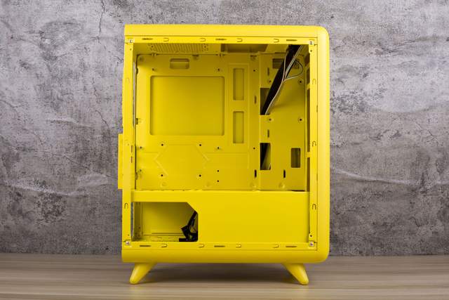 外萌内刚金河田萌兜机箱体验，电竞女神也有少女心