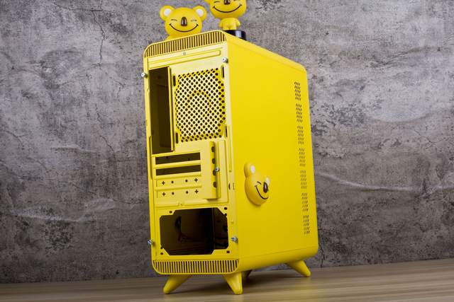 外萌内刚金河田萌兜机箱体验，电竞女神也有少女心