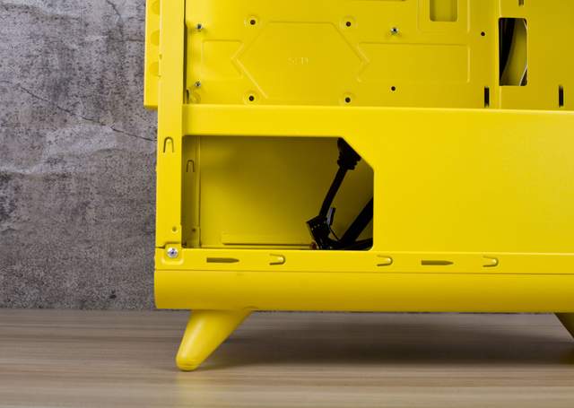 外萌内刚金河田萌兜机箱体验，电竞女神也有少女心