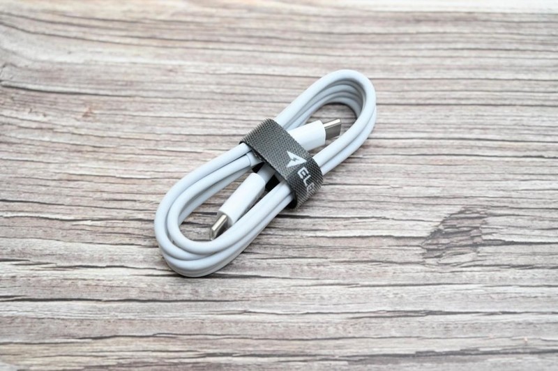 小巧便携，三口快充，电友X21氮化镓充电器体验