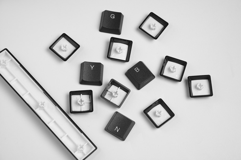 ikbc S200mini体验：可换电池、2.4G无线、小配列、TTC薄轴、199元