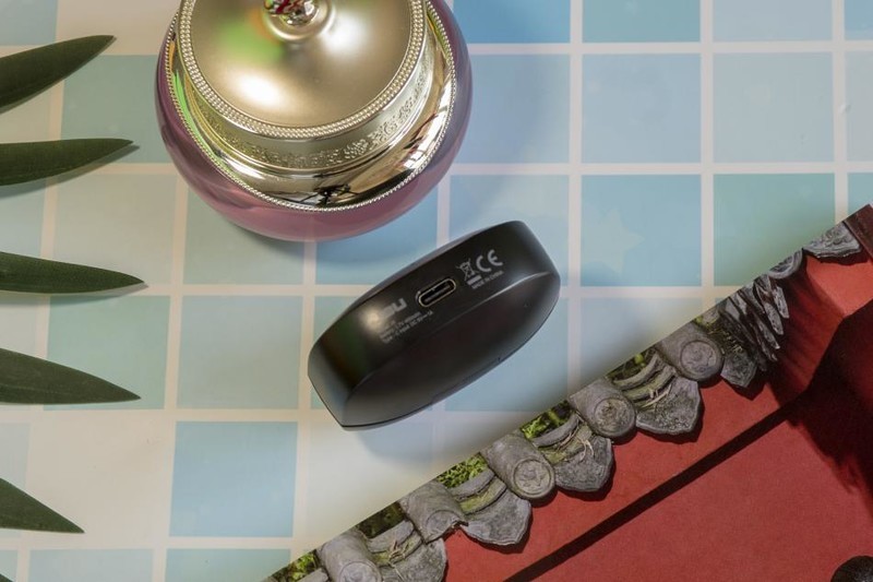 618想要挑选与众不同的耳机？康康这个宫 国风版蓝牙耳机