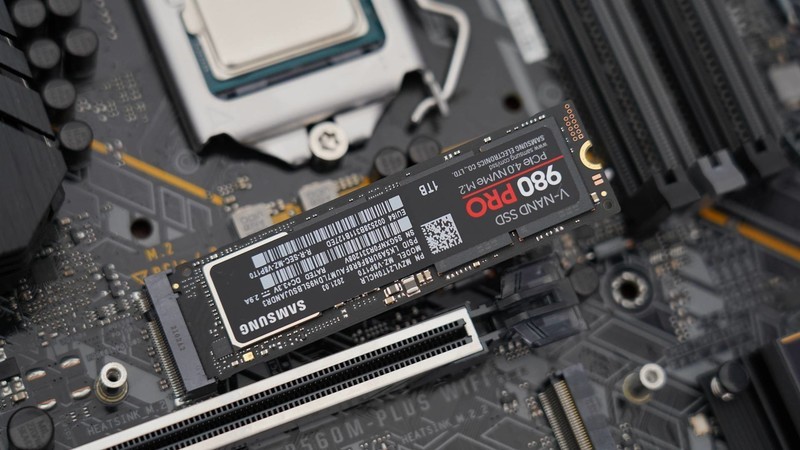 黑白配，酷睿i5 11600K+RX6700 华硕TUF B560重炮手装机配置