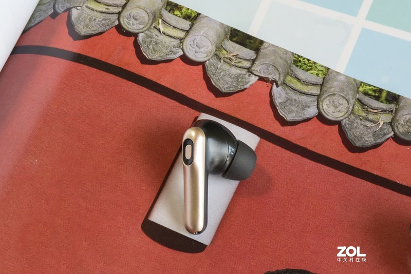 618想要挑选与众不同的耳机？康康这个宫 国风版蓝牙耳机