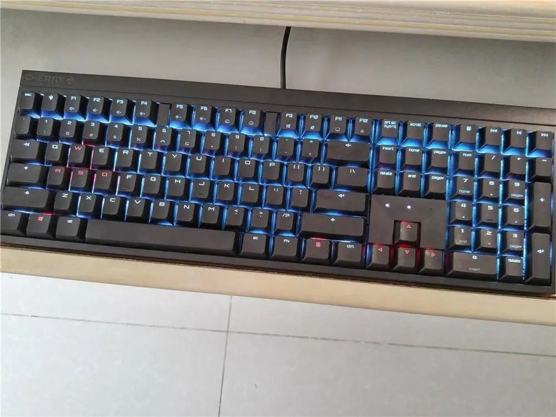 纯正血统 低调奢华——Cherry MX BOARD 2.0S RGB体验