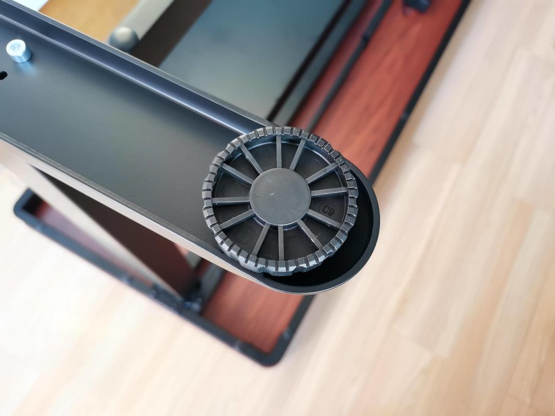 坐立不安的你需要一个乐歌E5电动升降桌，你的健康生活从此开启