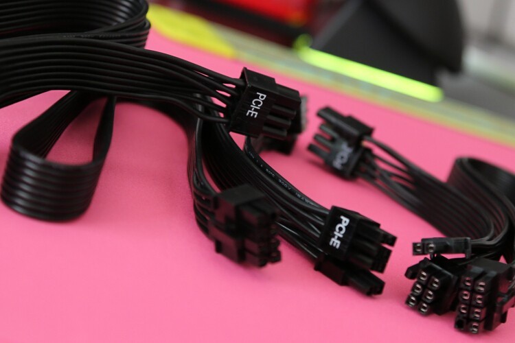 德系全模金牌电源：骨伽GEX850 850W电源开箱