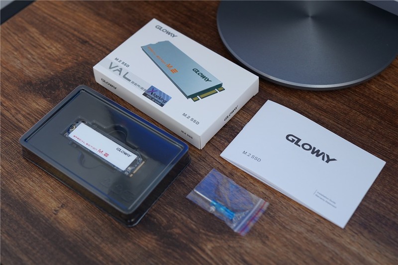 光威骁将NVMe 240G SSD国产主控芯片组合性能强