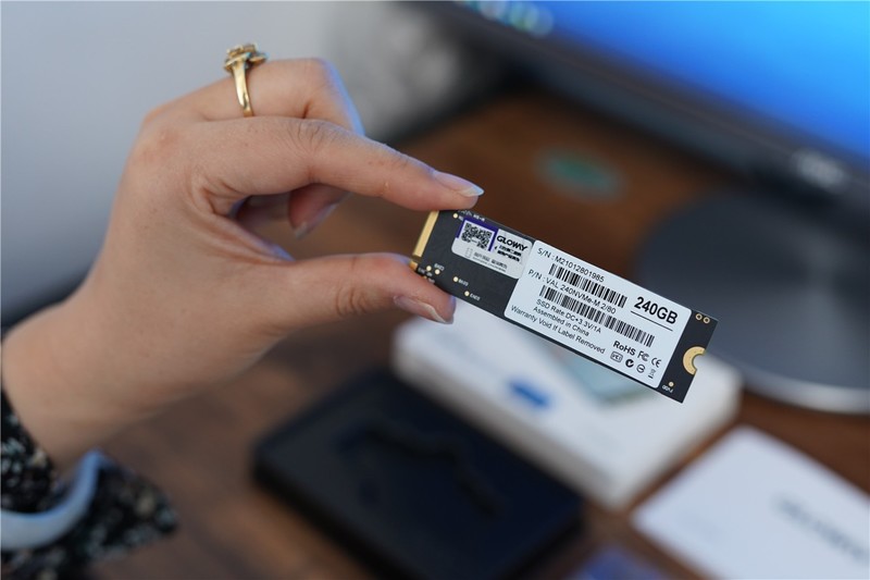 光威骁将NVMe 240G SSD国产主控芯片组合性能强