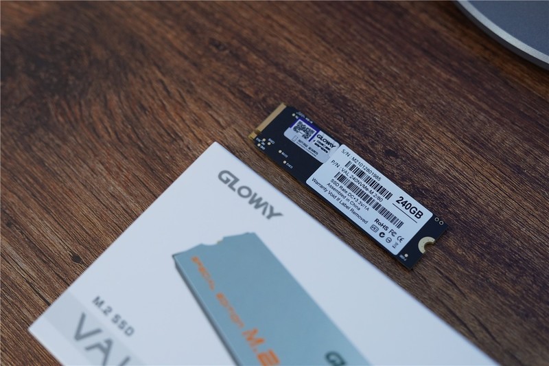光威骁将NVMe 240G SSD国产主控芯片组合性能强